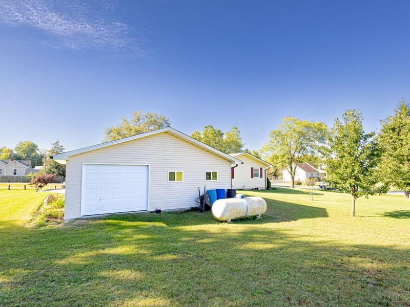 770 Brande Drive, Lakengren, OH 45320 Photo 11