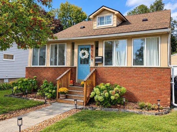 1616 Albany Street, Ferndale, MI 48220