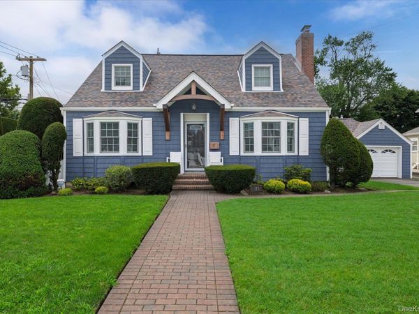 123 Centre Avenue , East Rockaway, NY 11518