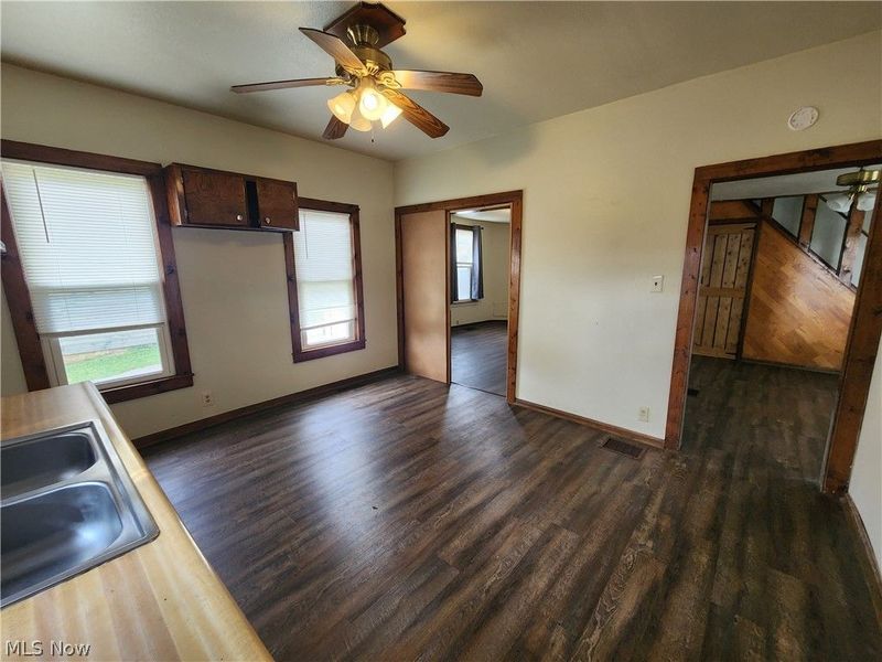 266 W Clark Street, East Palestine, OH 44413 Photo 5