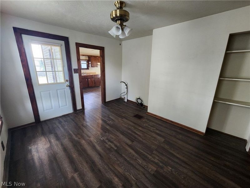 266 W Clark Street, East Palestine, OH 44413 Photo 9