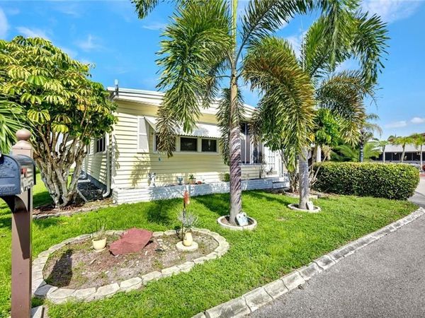 16049 Hibiscus WAY , NORTH FORT MYERS, FL 33903