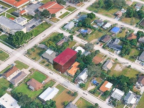 1923 High ST , FORT MYERS, FL 33916
