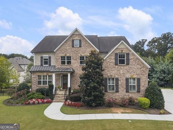 621 Mabry Road, Sandy Springs, GA 30328