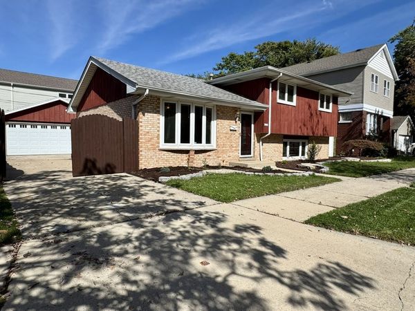 3008 W 110th Place , Chicago, IL 60655