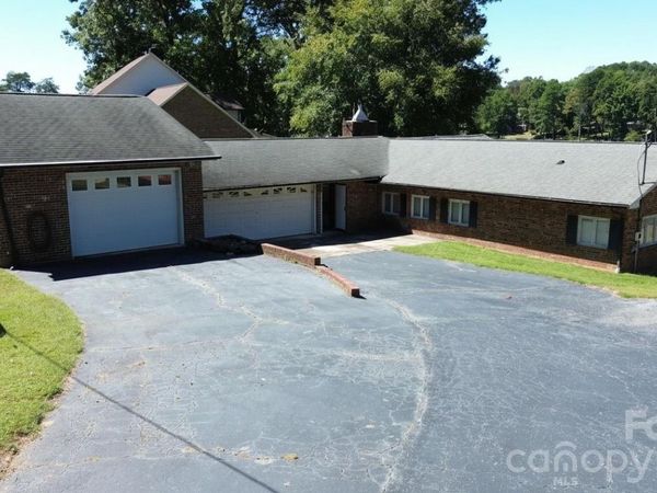 4935 Vagabond Lane , Sherrills Ford, NC 28673
