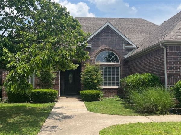 5301 S Stone Bay Court , Rogers, AR 72758