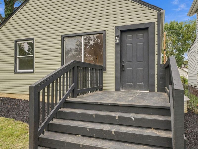 1452 Manchester Avenue, Columbus, OH 43211 Photo 4