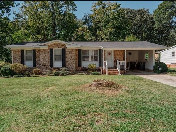 2304 Yow Road , Greensboro, NC 27407