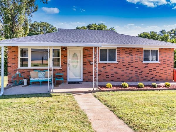 2912 Raw Wind Drive, High Ridge, MO 63049