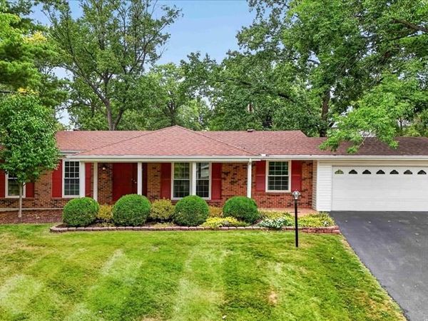 12109 Lake Constance Drive, St Louis, MO 63146