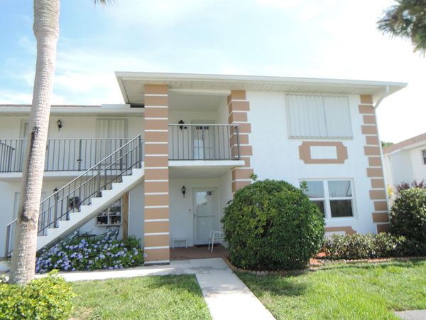 1209 S Lakes End Drive, Unit D2, Fort Pierce, FL 34982
