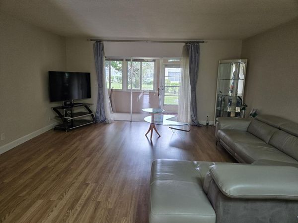 103 Oxford 400, West Palm Beach, FL 33417