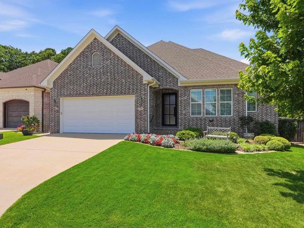 39 Belles Fleurs Circle, Little Rock, AR 72223