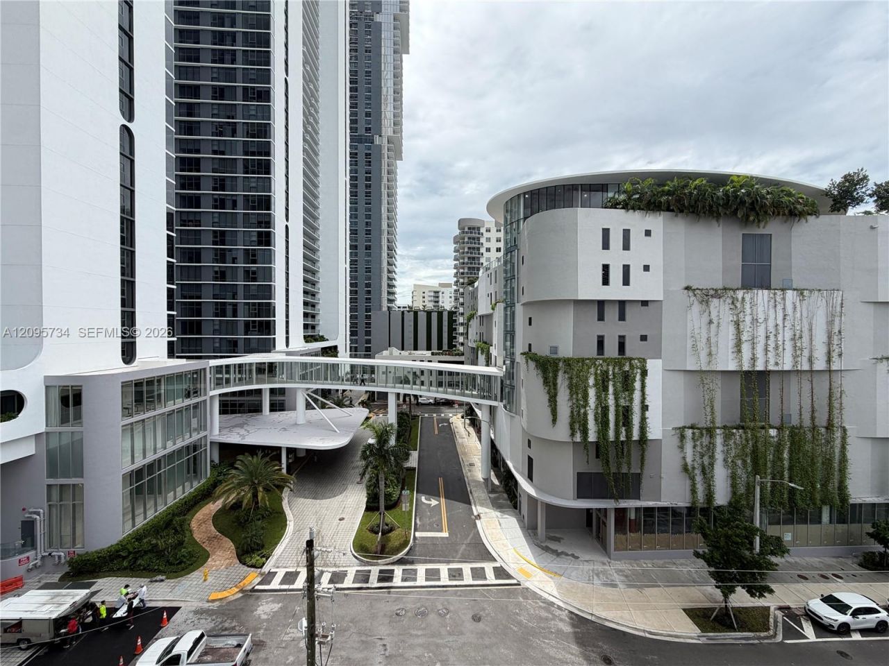 677 NE 24th St , Unit 406, Miami, FL 33137 Photo