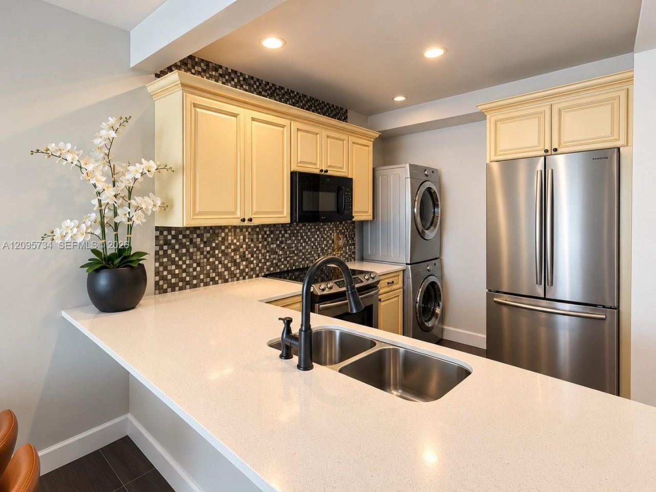 677 NE 24th St , Unit 406, Miami, FL 33137 Photo