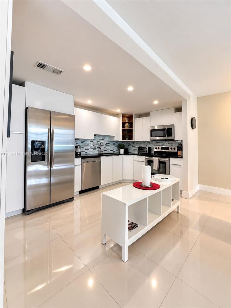 19370 Collins Ave , Unit 1112, Sunny Isles Beach, FL 33160 Photo