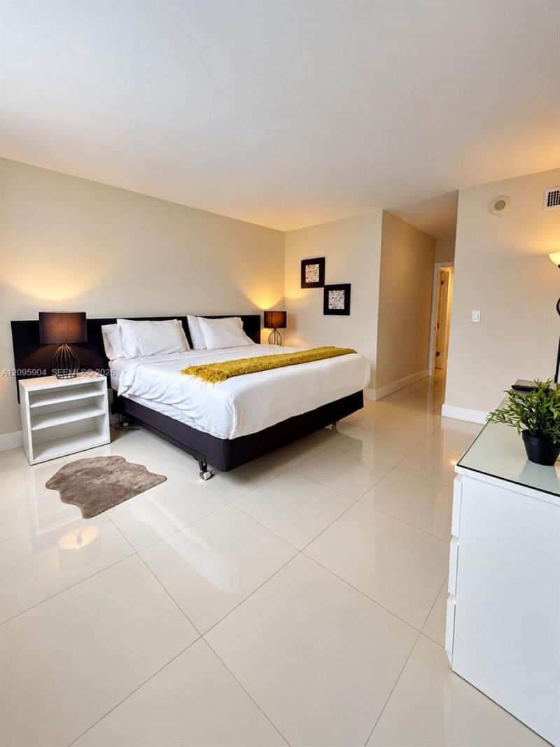 19370 Collins Ave , Unit 1112, Sunny Isles Beach, FL 33160 Photo