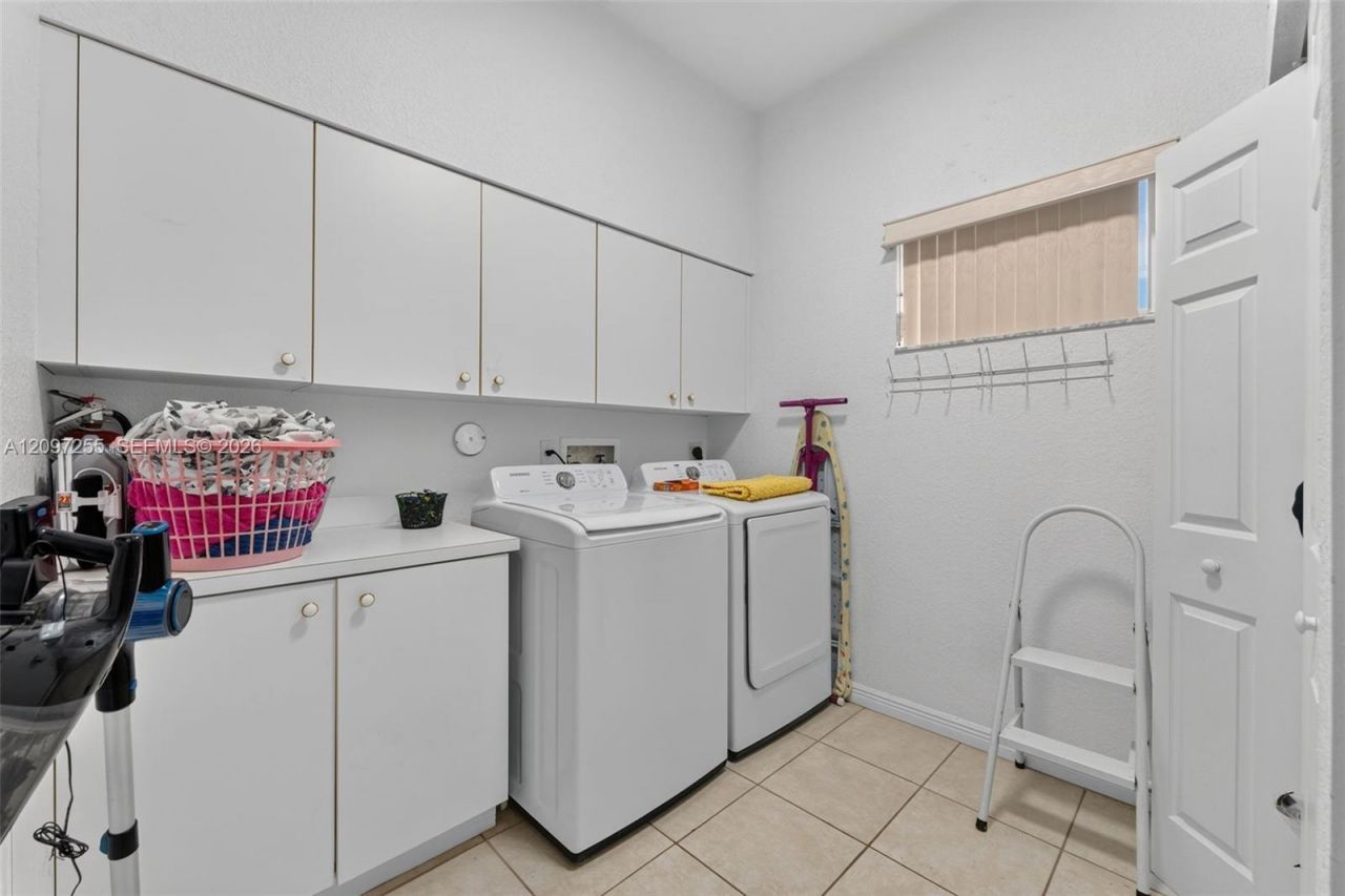 7932 E Exeter Blvd E , Unit 202, Tamarac, FL 33321 Photo
