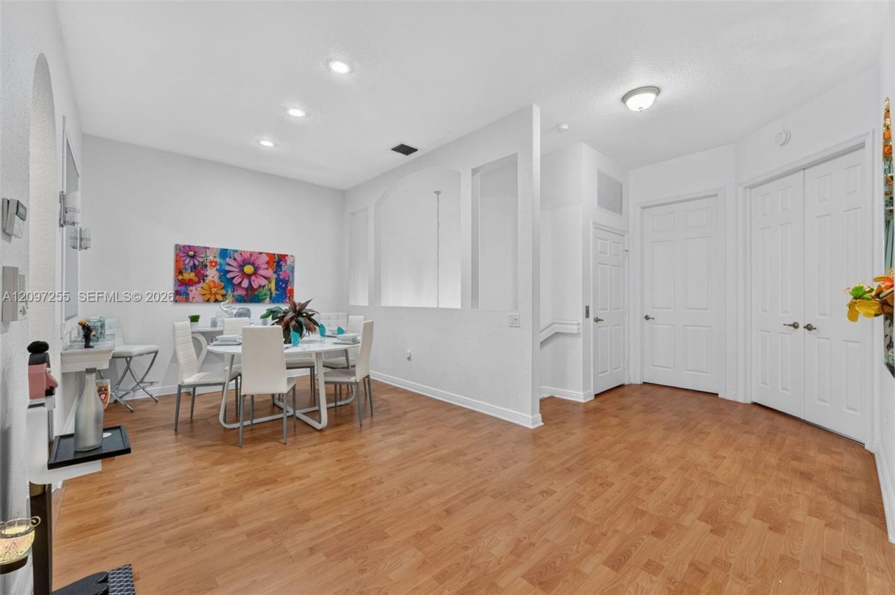 7932 E Exeter Blvd E , Unit 202, Tamarac, FL 33321 Photo