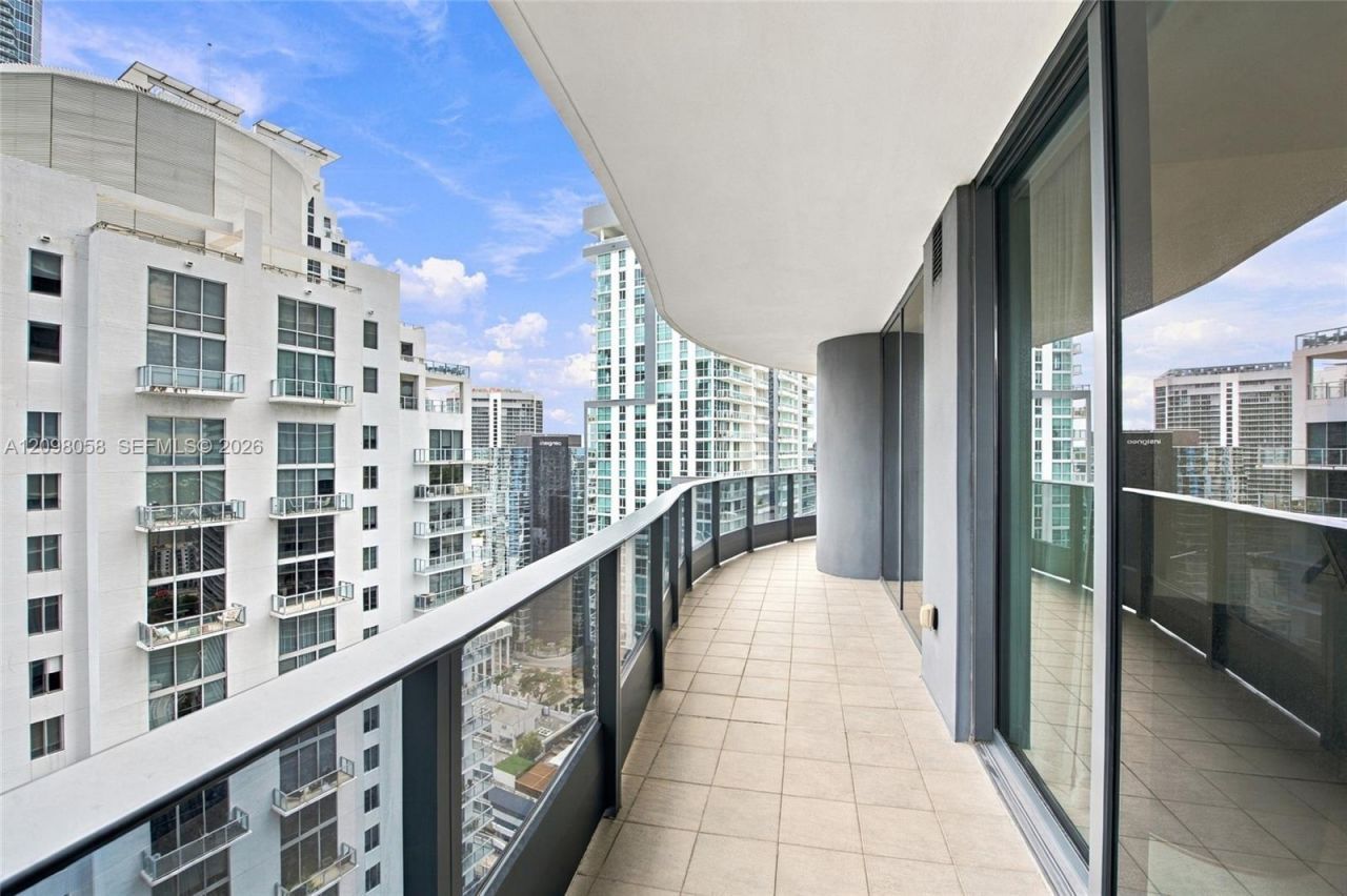 1000 Brickell Plz , Unit 3401, Miami, FL 33131 Photo