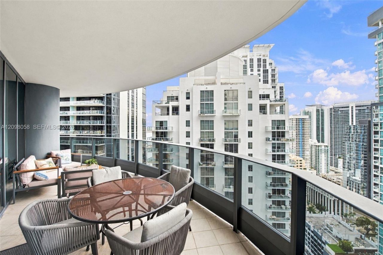 1000 Brickell Plz , Unit 3401, Miami, FL 33131 Photo
