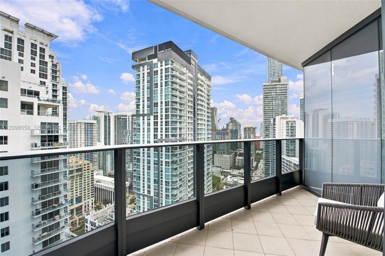 1000 Brickell Plz , Unit 3401, Miami, FL 33131 Photo