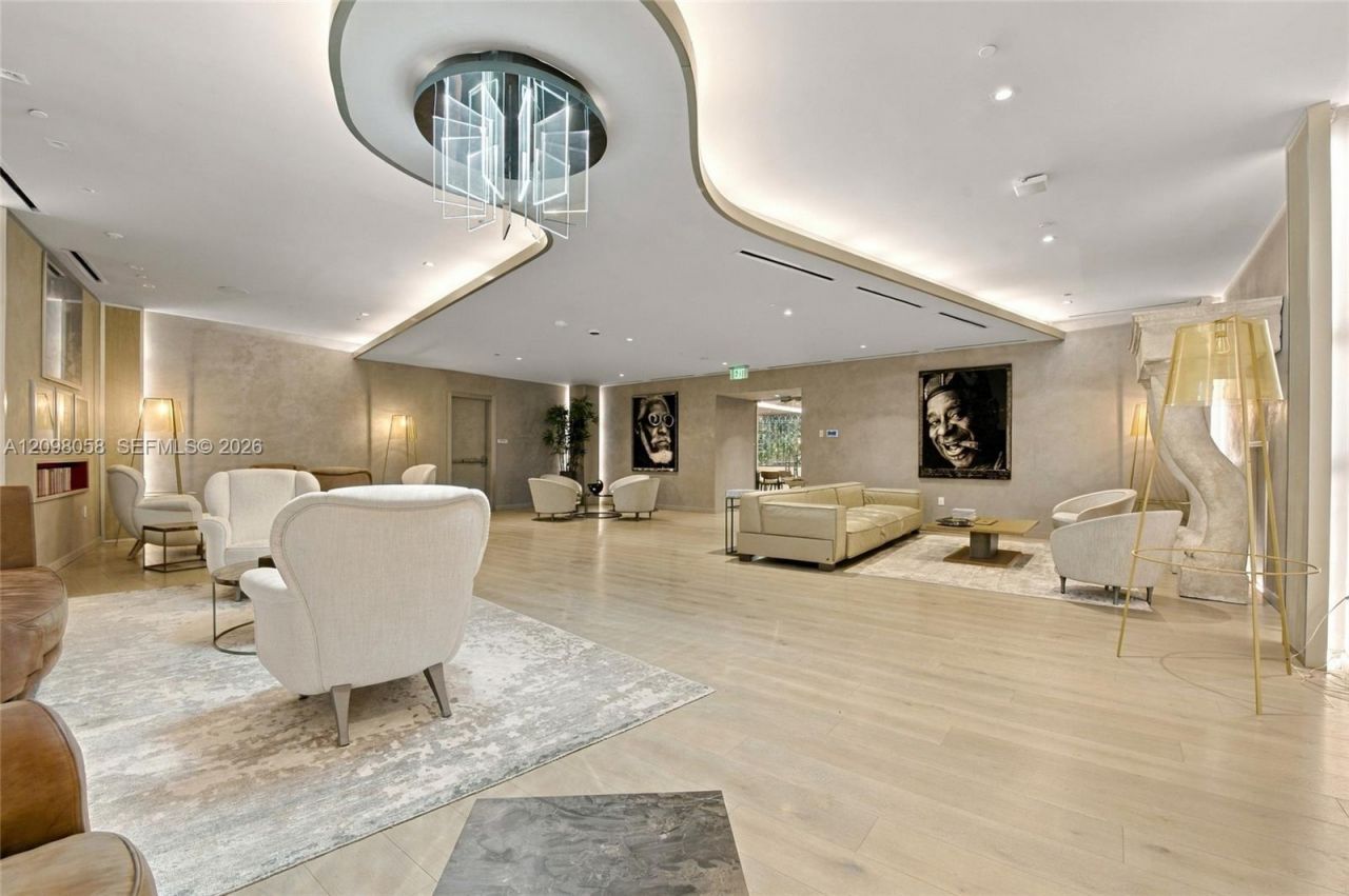 1000 Brickell Plz , Unit 3401, Miami, FL 33131 Photo