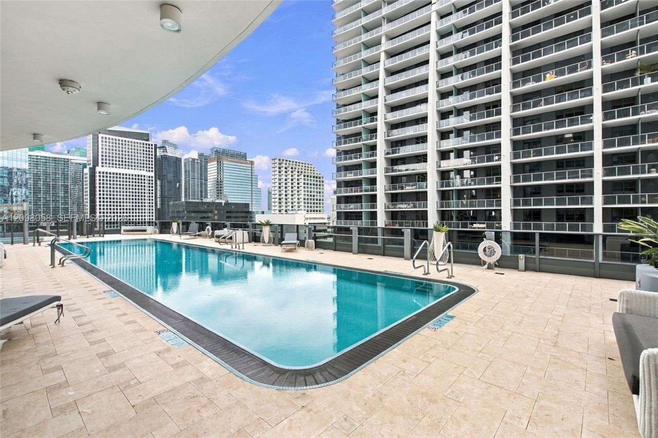 1000 Brickell Plz , Unit 3401, Miami, FL 33131 Photo