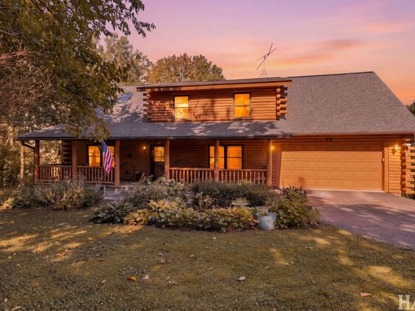 707 Quinn Road , McHenry, IL 60051