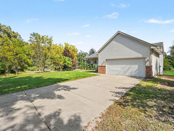 9027 Clover Drive, Milan, MI 48160