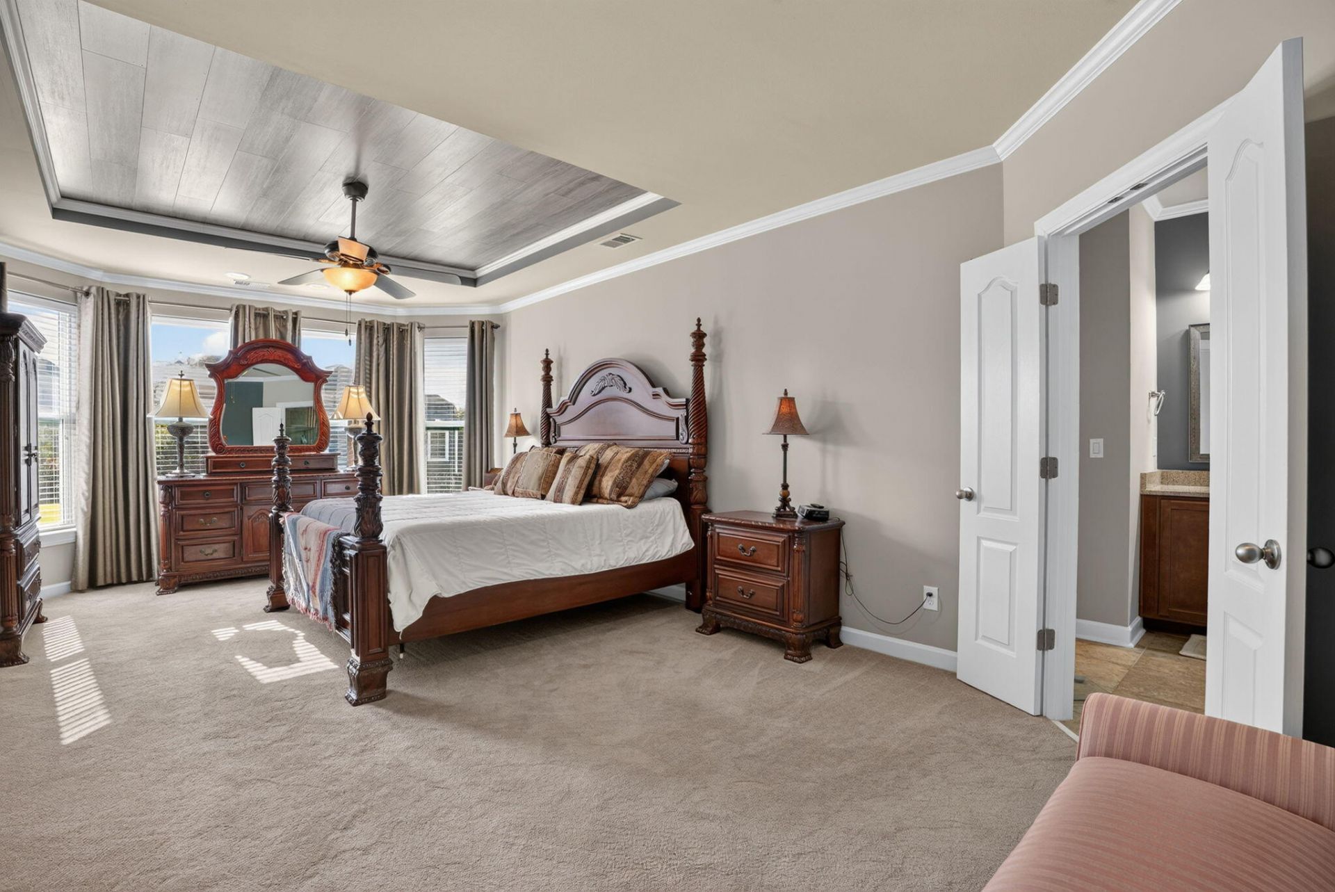 423 Topcrest Lane Photo 32