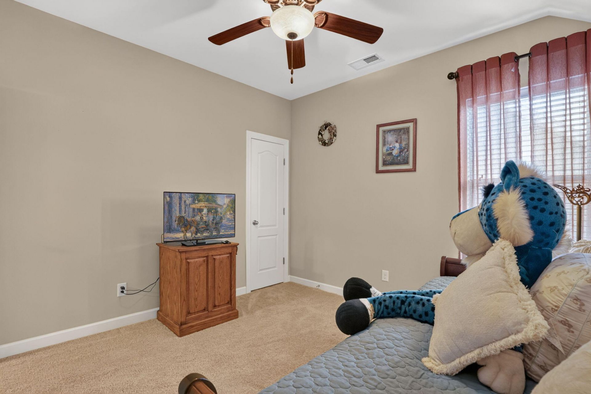423 Topcrest Lane Photo 44