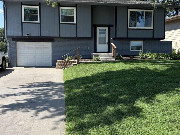 6312 S 142nd Street, Omaha, NE 68137