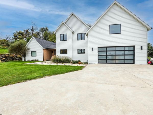 10 Hazel Lane, Morgantown, WV 26508