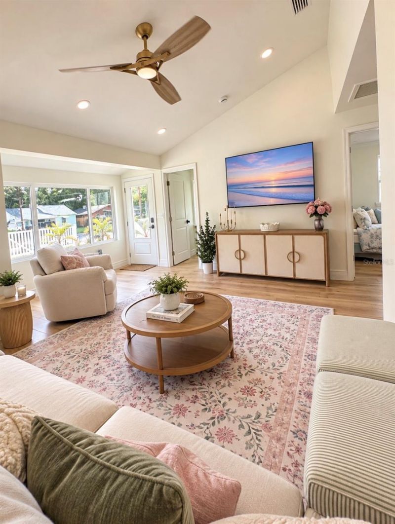 1078 Putnam Drive, Sarasota, FL 34234 Photo