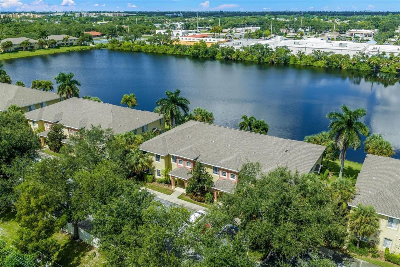 3511 45th Terrace W, Unit 102, Bradenton, FL 34210 Photo