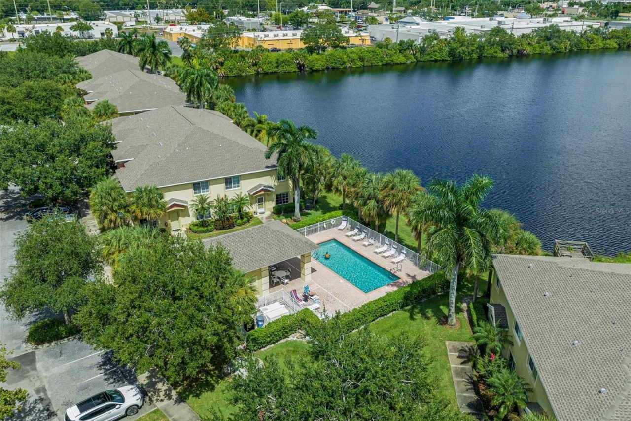 3511 45th Terrace W, Unit 102, Bradenton, FL 34210 Photo