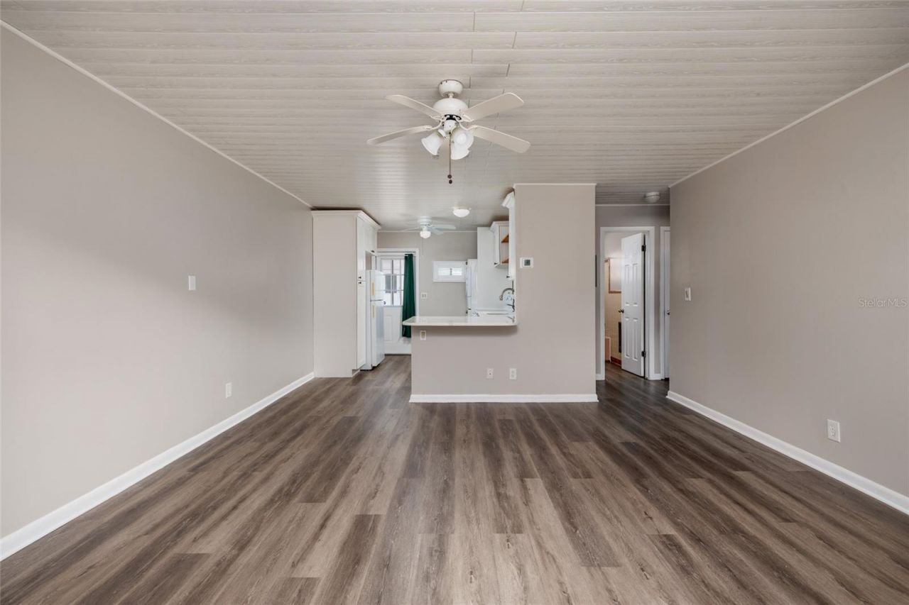 5396 4th Street N, Unit 101, Saint Petersburg, FL 33703 Photo
