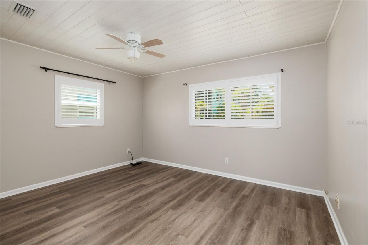 5396 4th Street N, Unit 101, Saint Petersburg, FL 33703 Photo