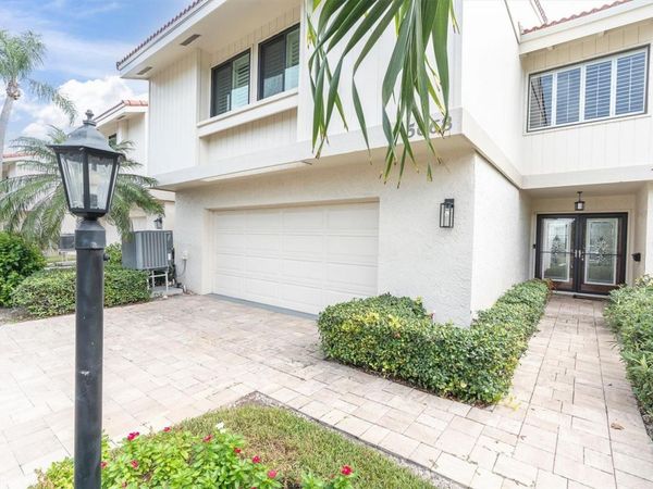 5668 ESCONDIDA BOULEVARD S, ST PETERSBURG, FL 33715