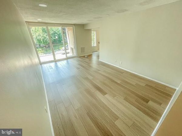 5009 7TH ROAD S, Unit 102, ARLINGTON, VA 22204