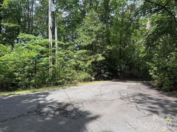 6 David Court , Brevard, NC 28712