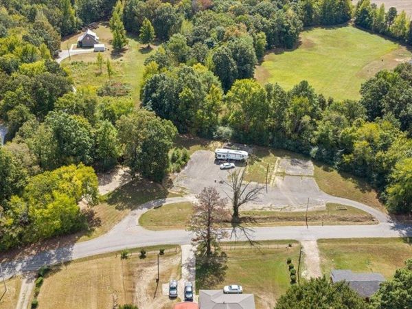 2445 MOSBY RD, Oakland, TN 38060