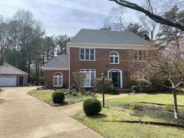 857 HICKORY OAKS CRK, Collierville, TN 38017