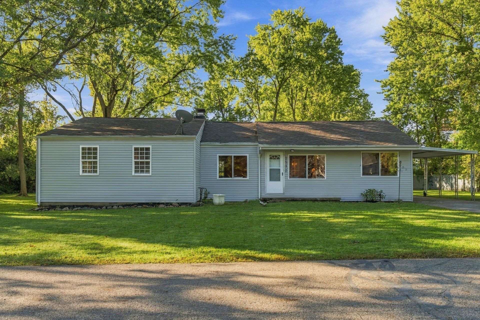 2533 Brooklyn Road, Columbus, OH 43231 Main Photo