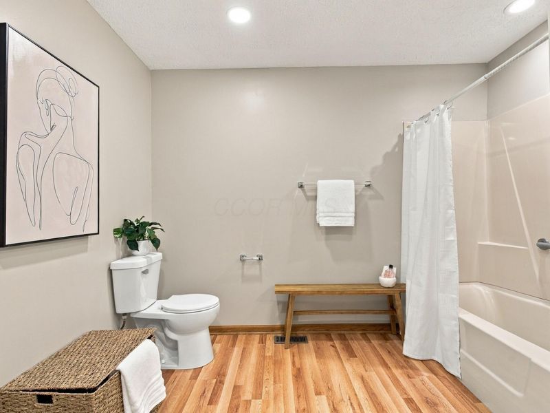2533 Brooklyn Road, Columbus, OH 43231 Photo 28