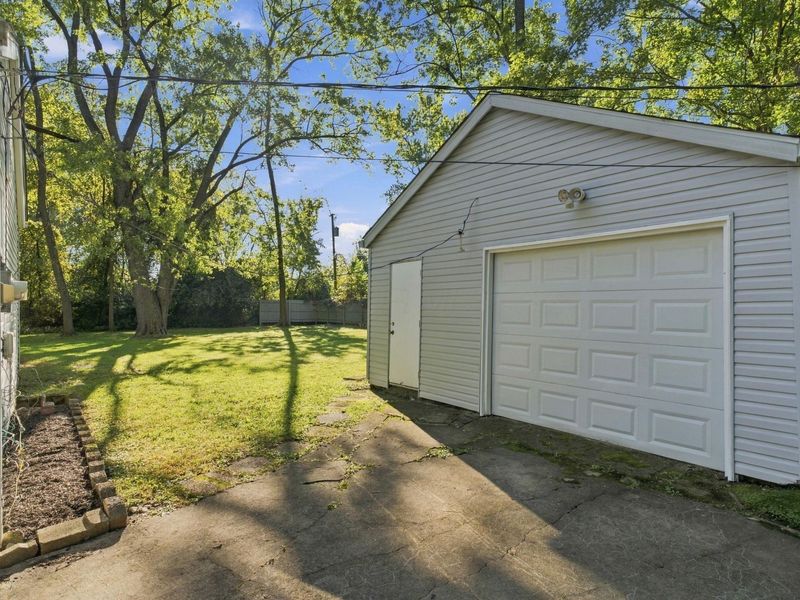 2533 Brooklyn Road, Columbus, OH 43231 Photo 32