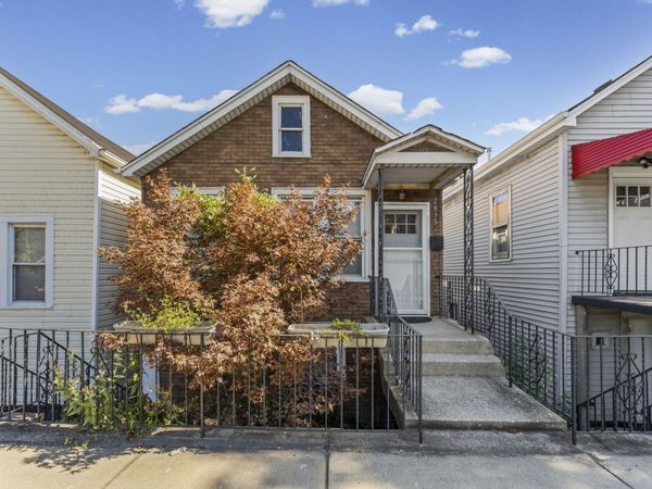 2835 S Farrell Street , Chicago, IL 60608