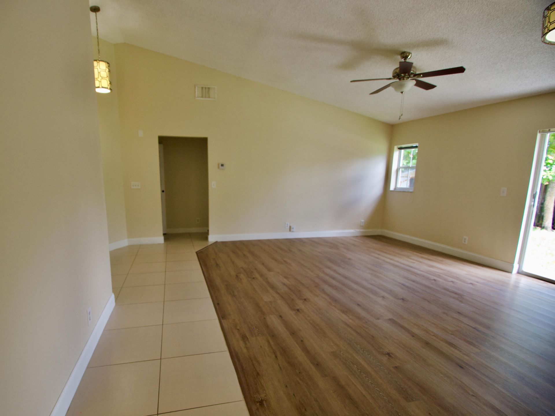 9471 NW 52nd Street, Sunrise, FL 33351 Photo
